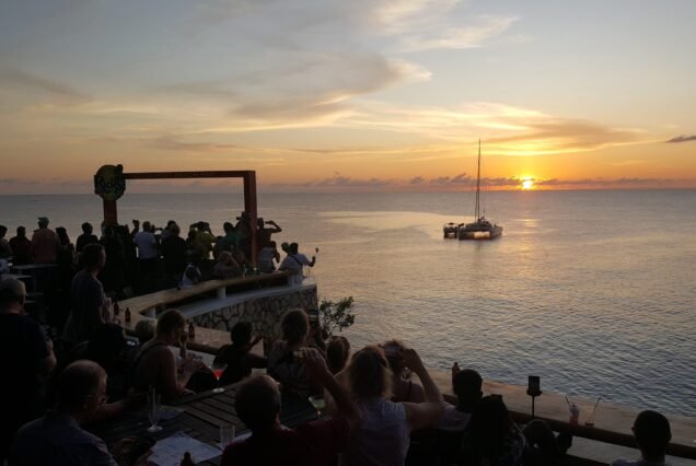 Catamaran-Sun-Set